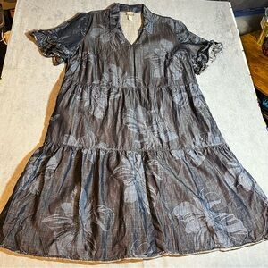 Chico’s Size 3 XL Floral Blue Chambray Tiered Dress V-Neck Pockets 100% Lyocell